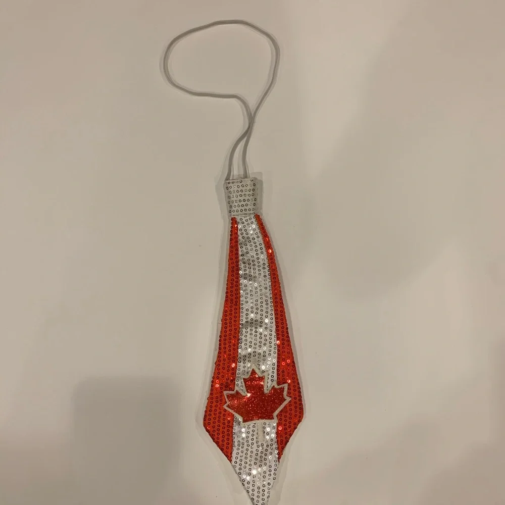 Canadian‎ Tie
